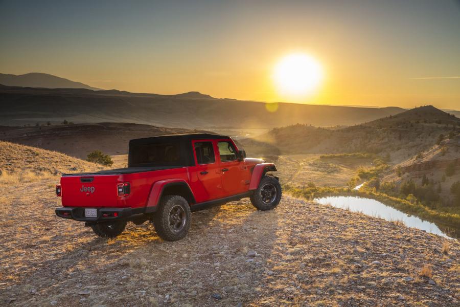  Jeep Gladiator Rubicon (JT) 2019 года  (NA) (фото 34 из 42)
